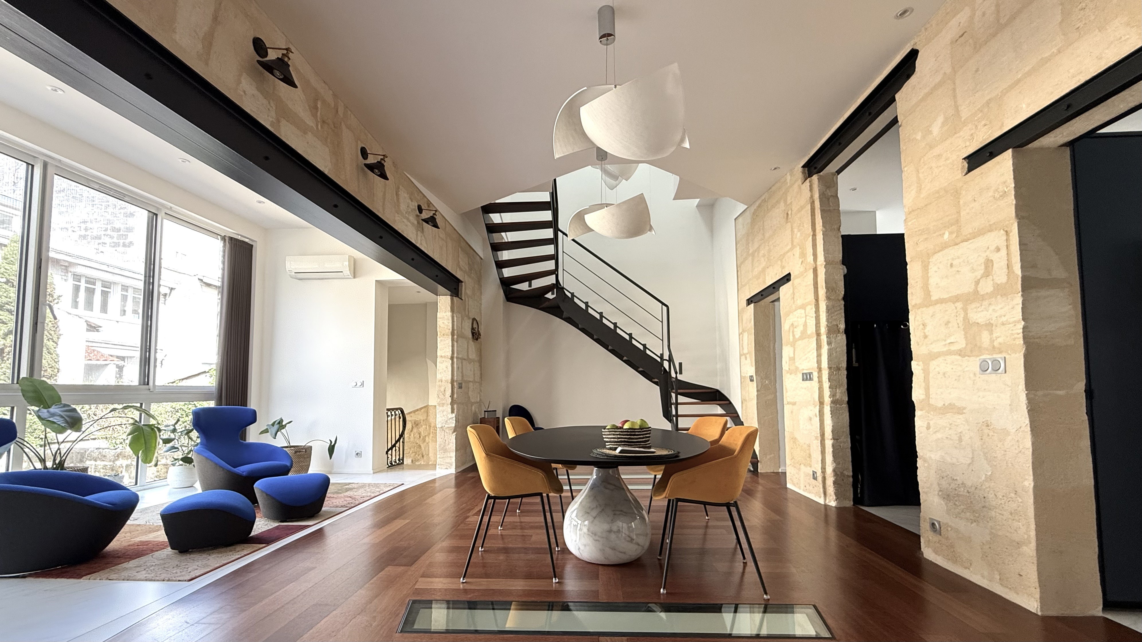 Entirely renovated family stone house, city center perfect location