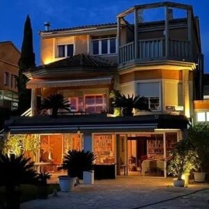 house with views of the golf course