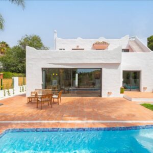 LOVELY RENOVATED DETACHED HOUSE in NAGUELES