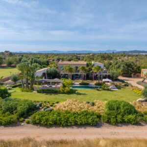 Extraordinary Estate with Private Guesthouse & Sustainable Luxury